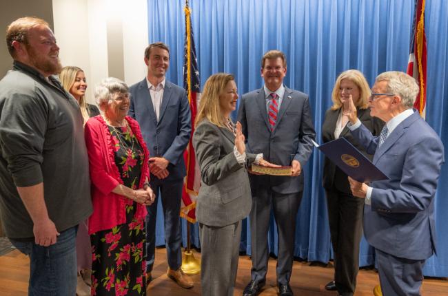 Maureen Willis and Governor DeWine During Swearing In as Ohio's fifth Consumers Counsel